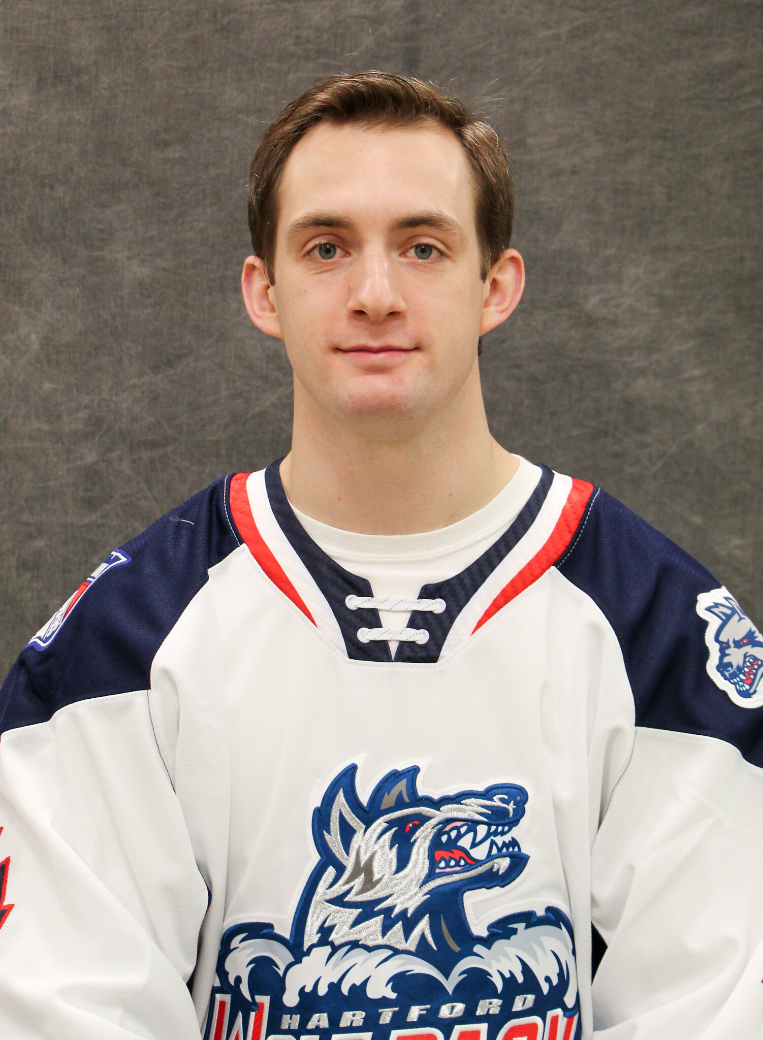 Hartford Wolf Pack have signed Zach Giuttari
